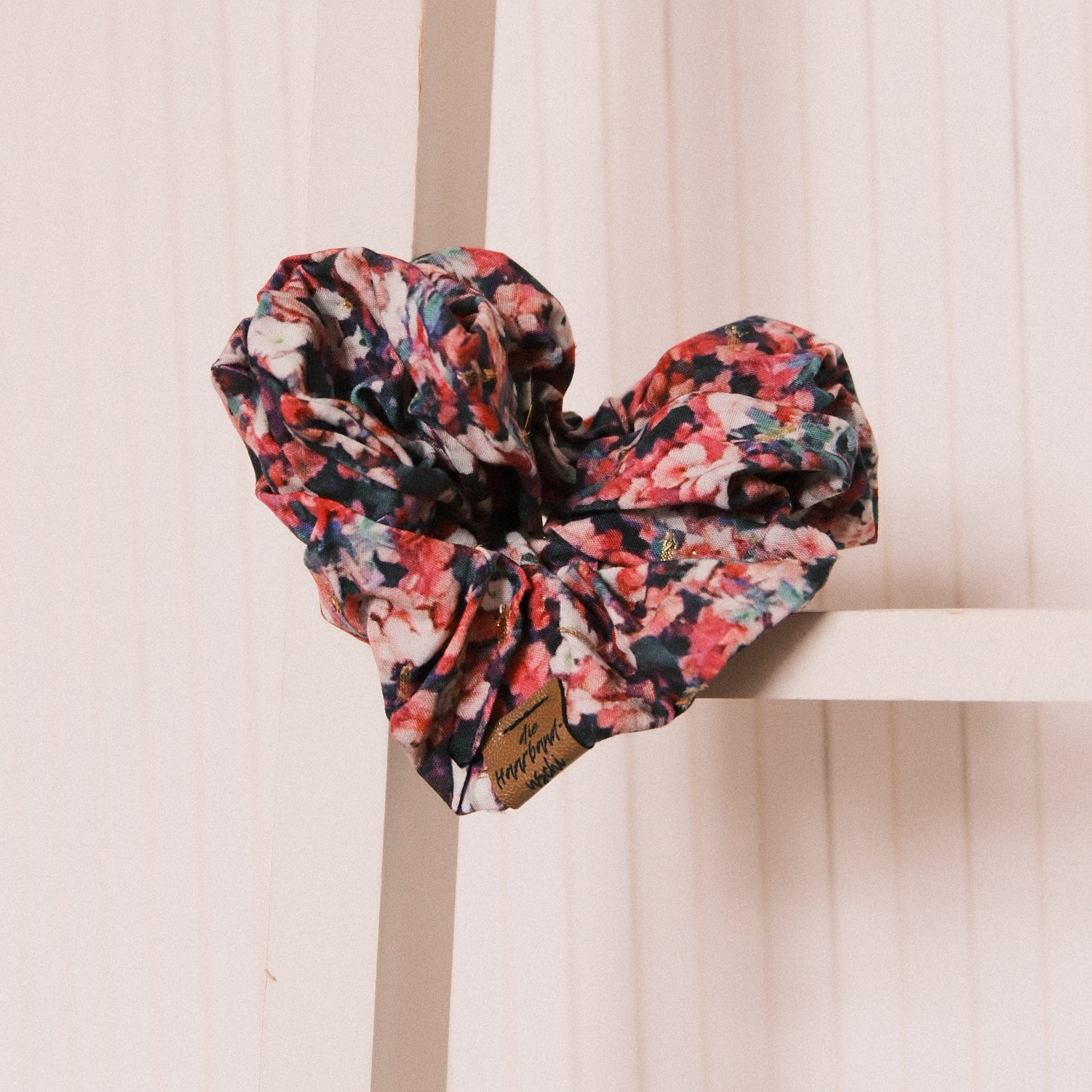 Big Scrunchie - Sparkle Flower