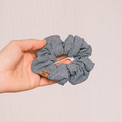 Scrunchie - gestreift Schwarz