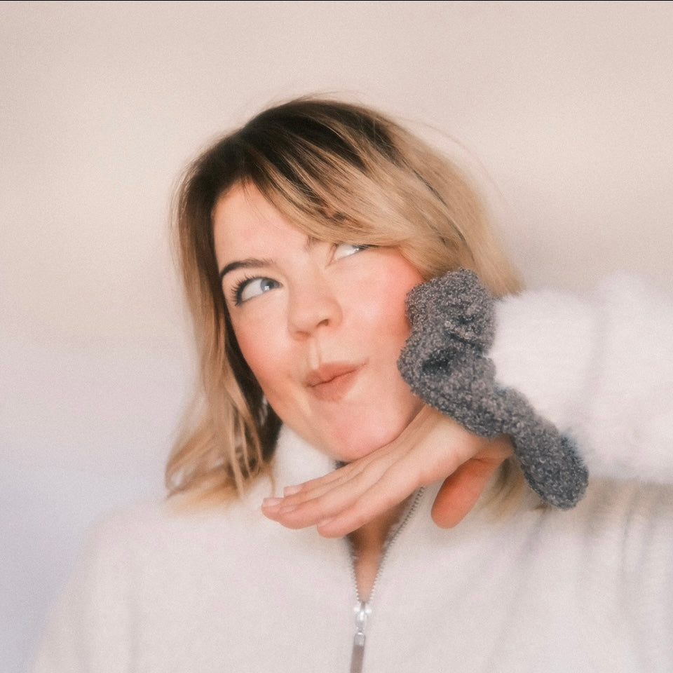 Scrunchie - Teddy Pailletten Grau