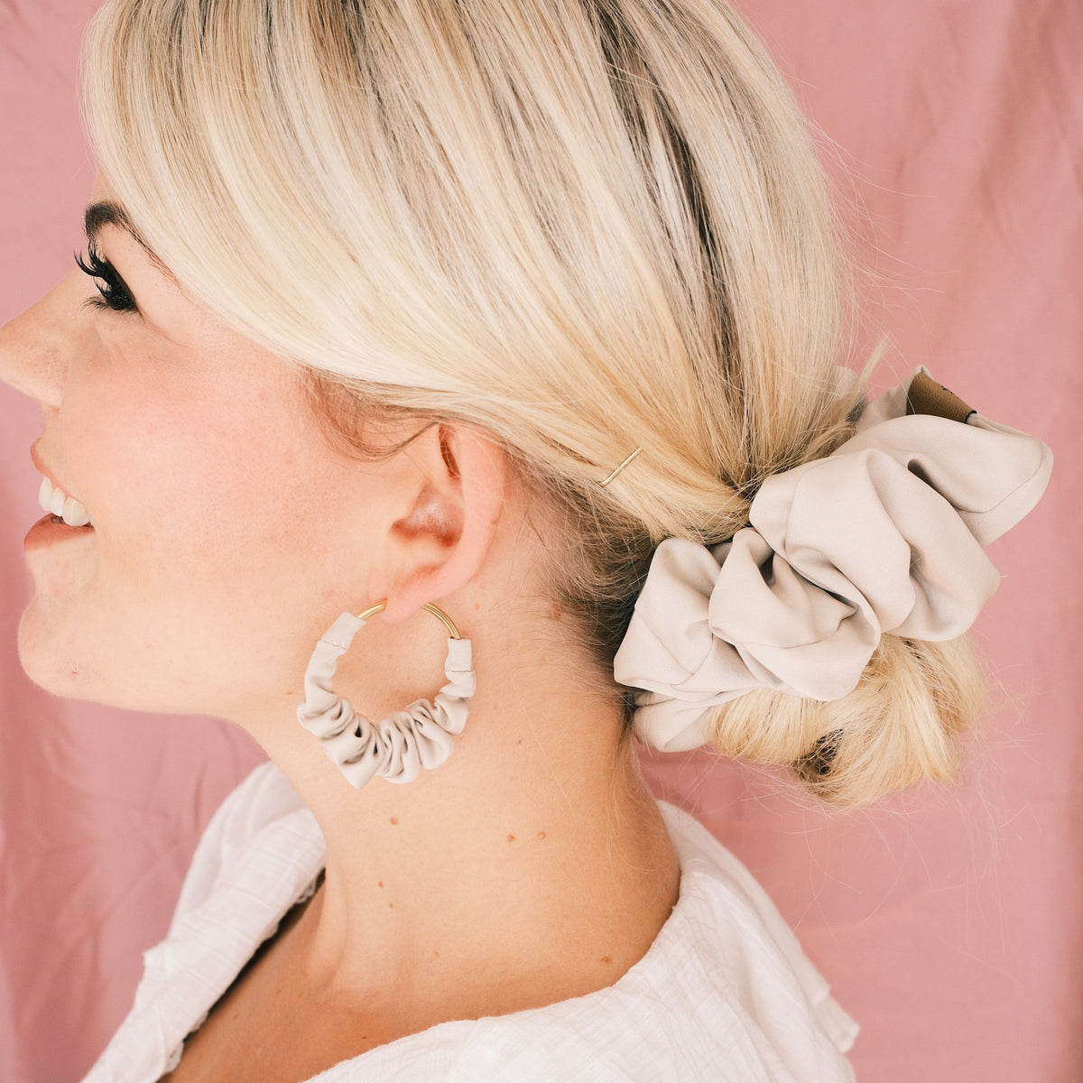 Big Scrunchie - Satin Beige