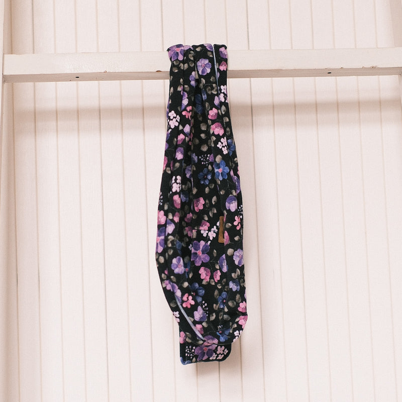 Sportband Breit – Blumengranz Schwarz Lila