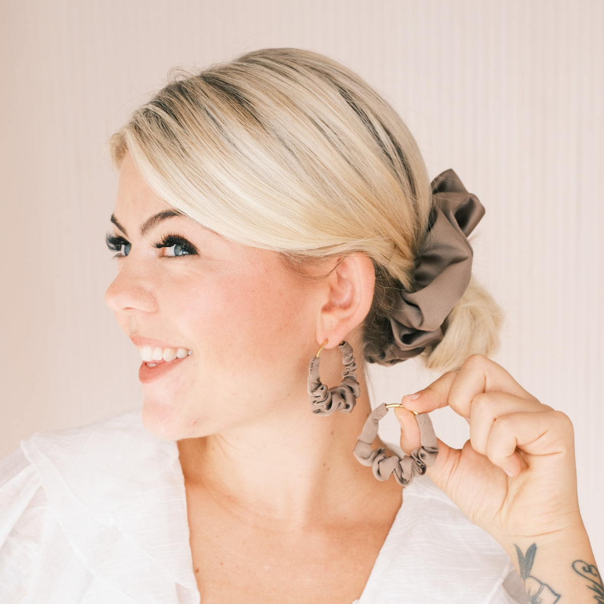 Big Scrunchie - Satin Braun
