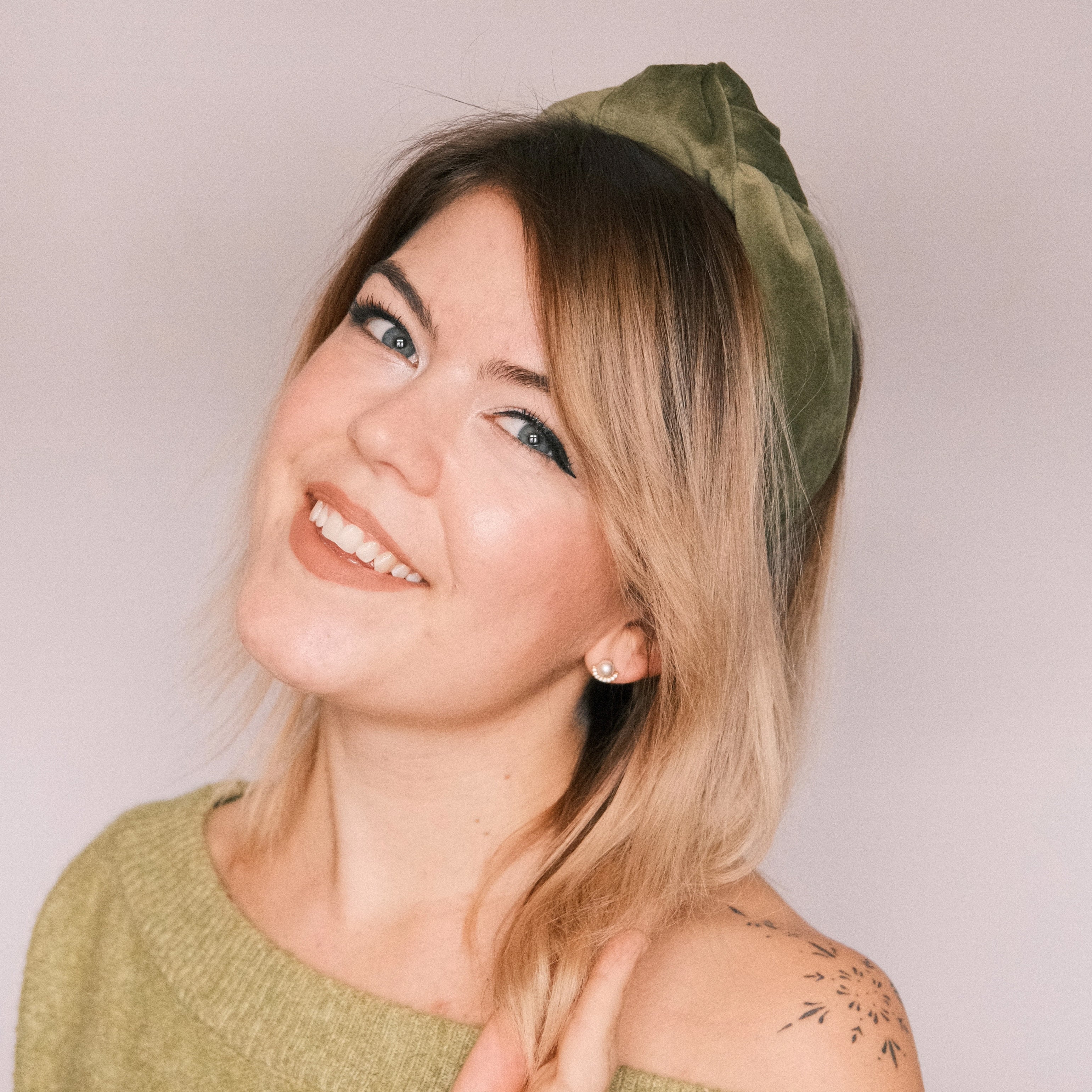 Leyla - Samt Hellgrün