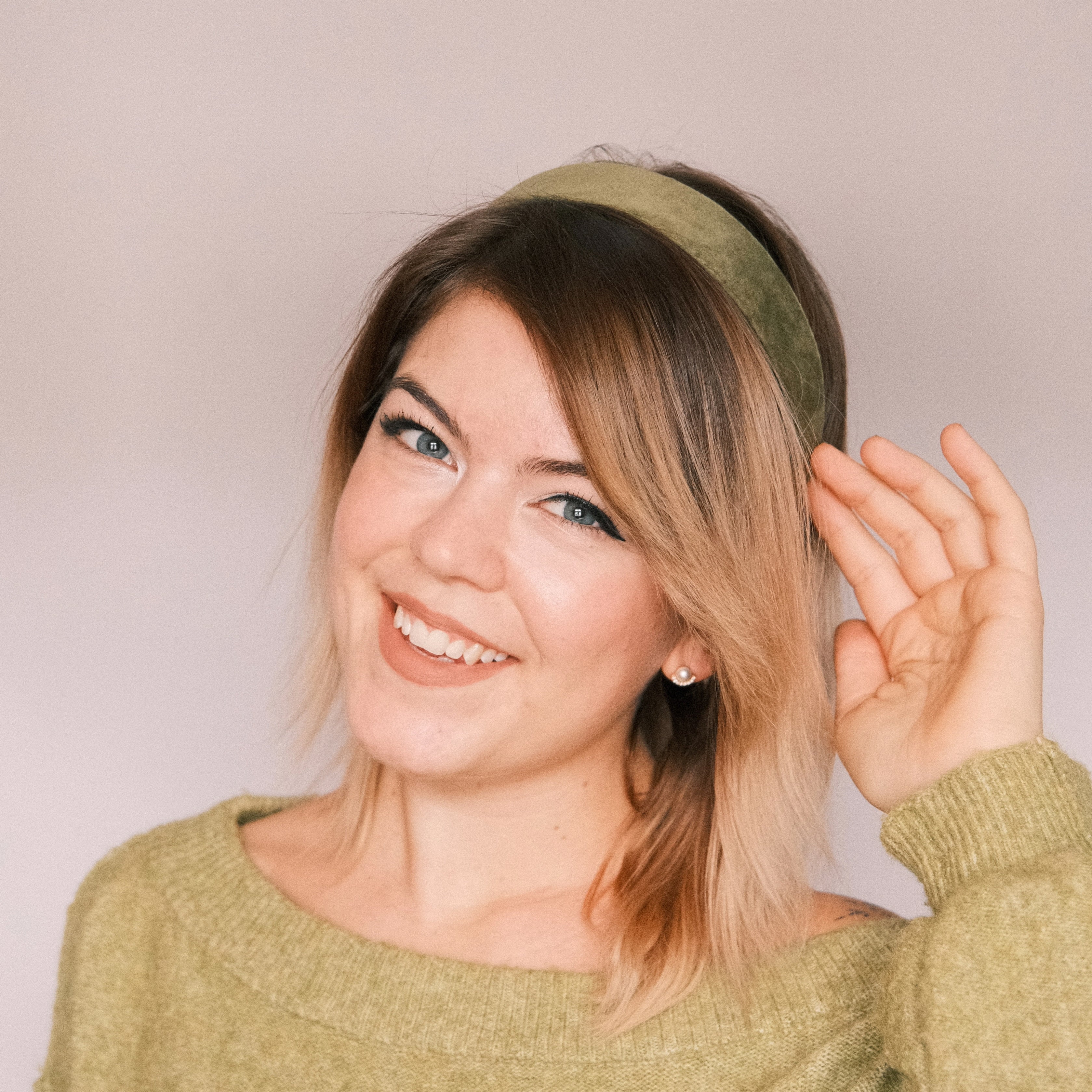 Anne - Samt Hellgrün