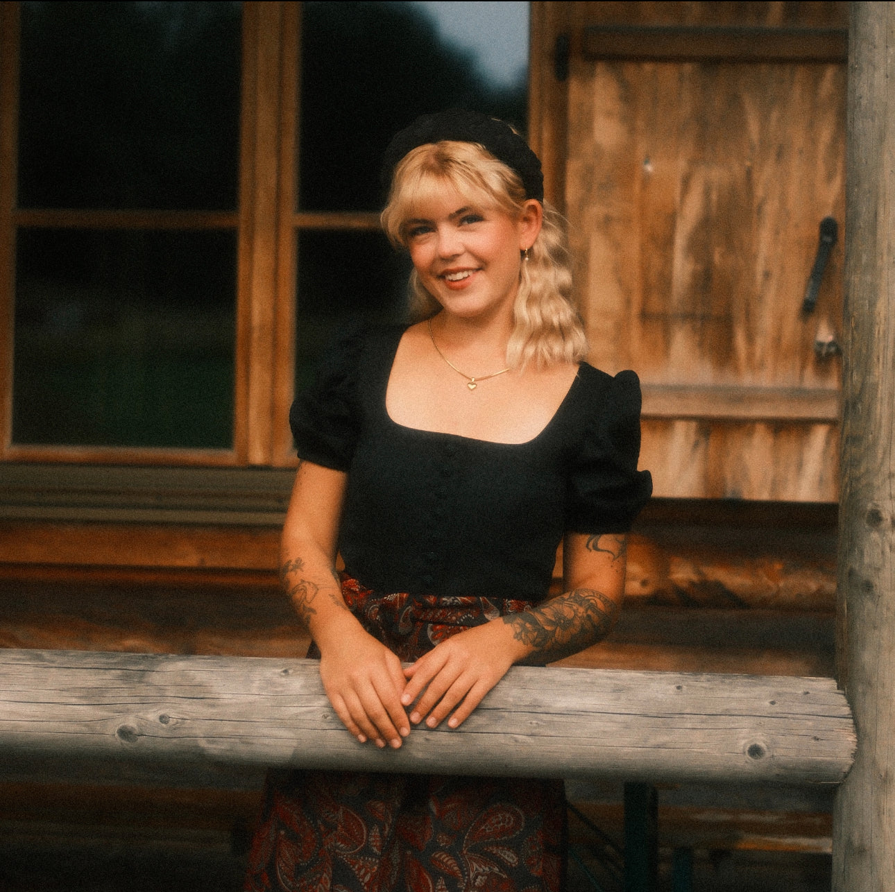 Hedda in breit  - Schwarz
