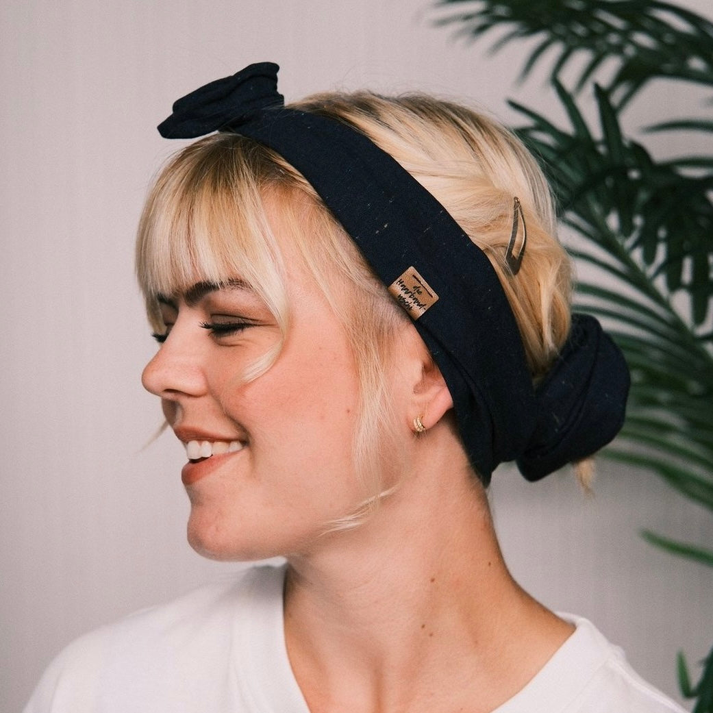 Drahthaarband Jeans Tupfen