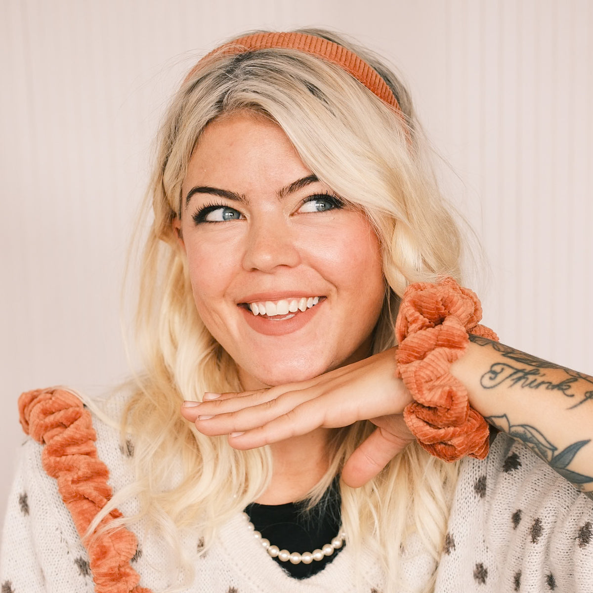 Scrunchie - Cord Orange