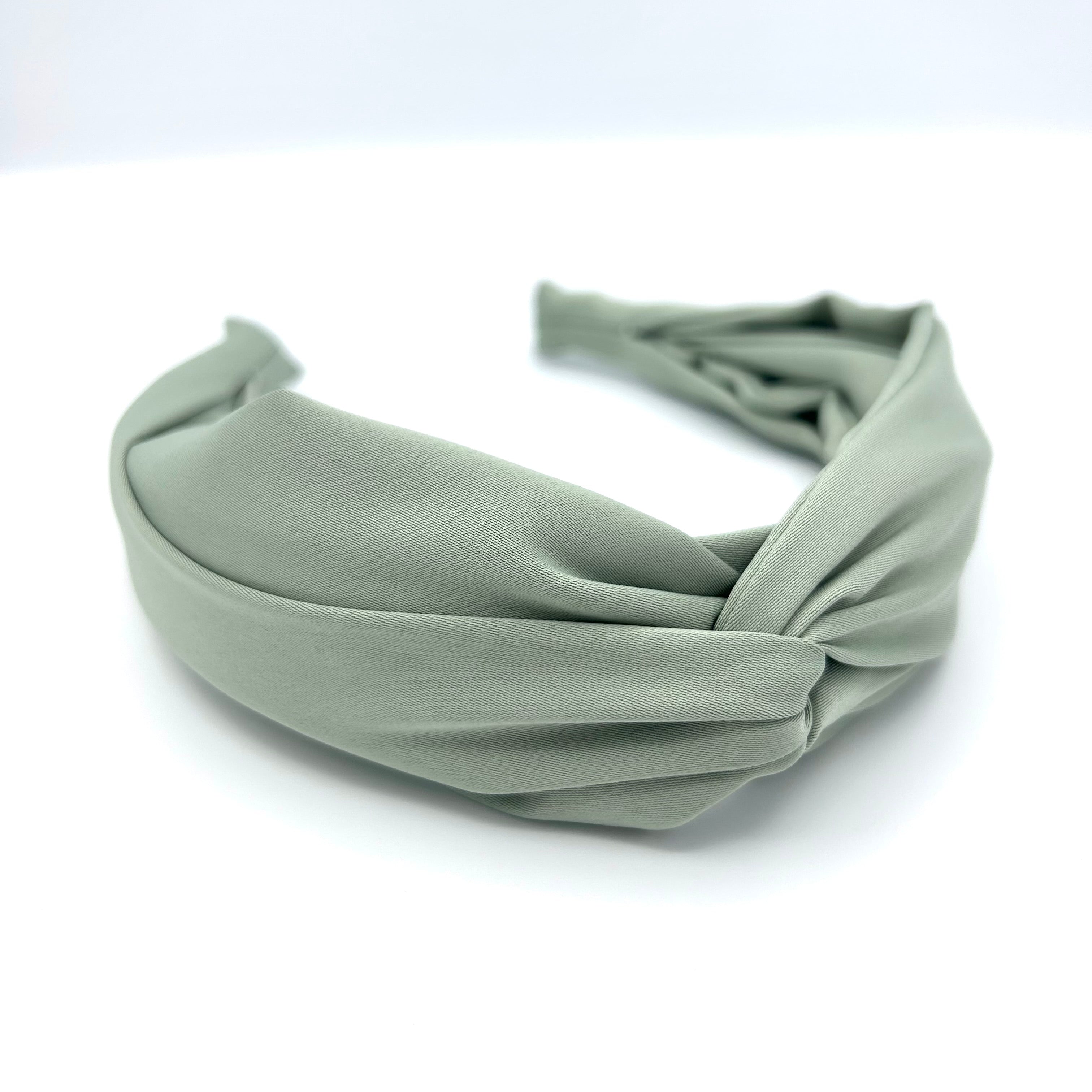 Viky - Satin Light Matcha