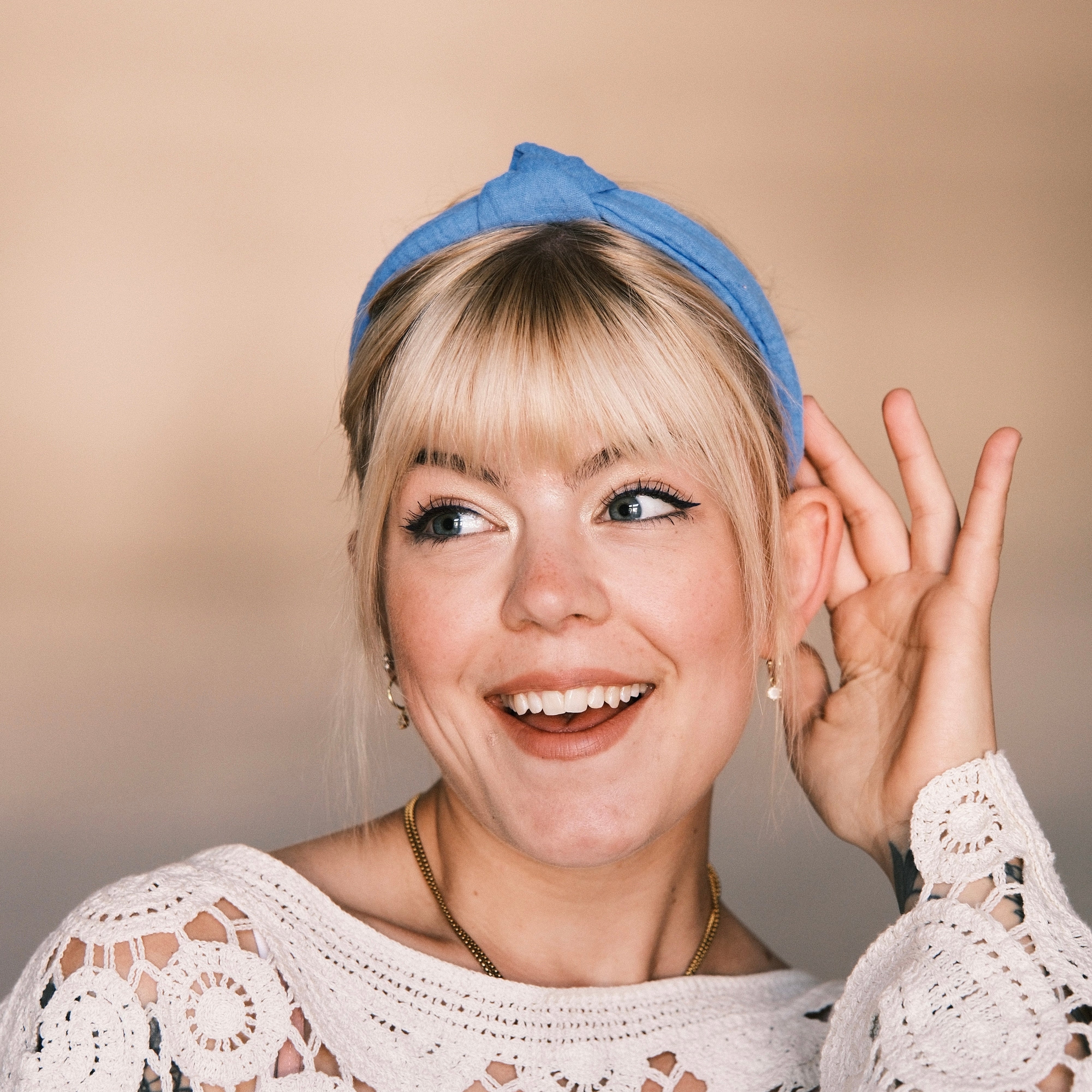 Lilly -  strahlendblau