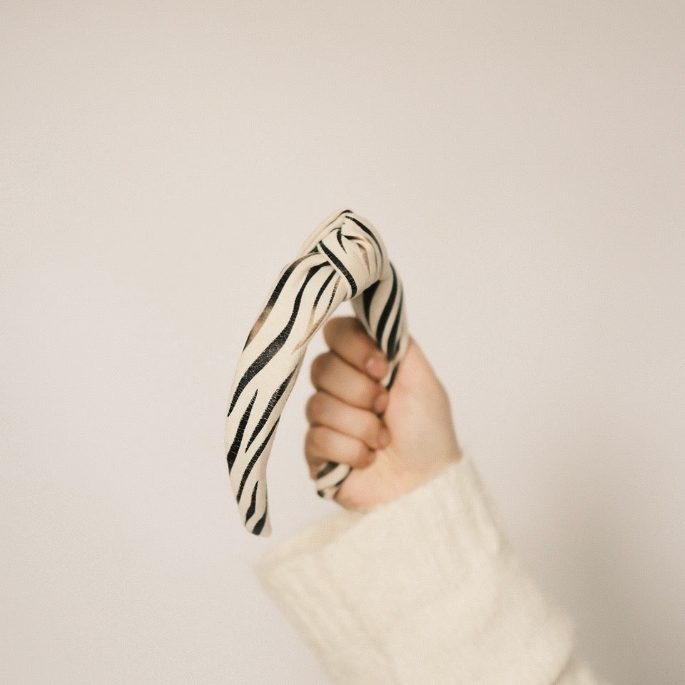 Leyla - Gold Stripes