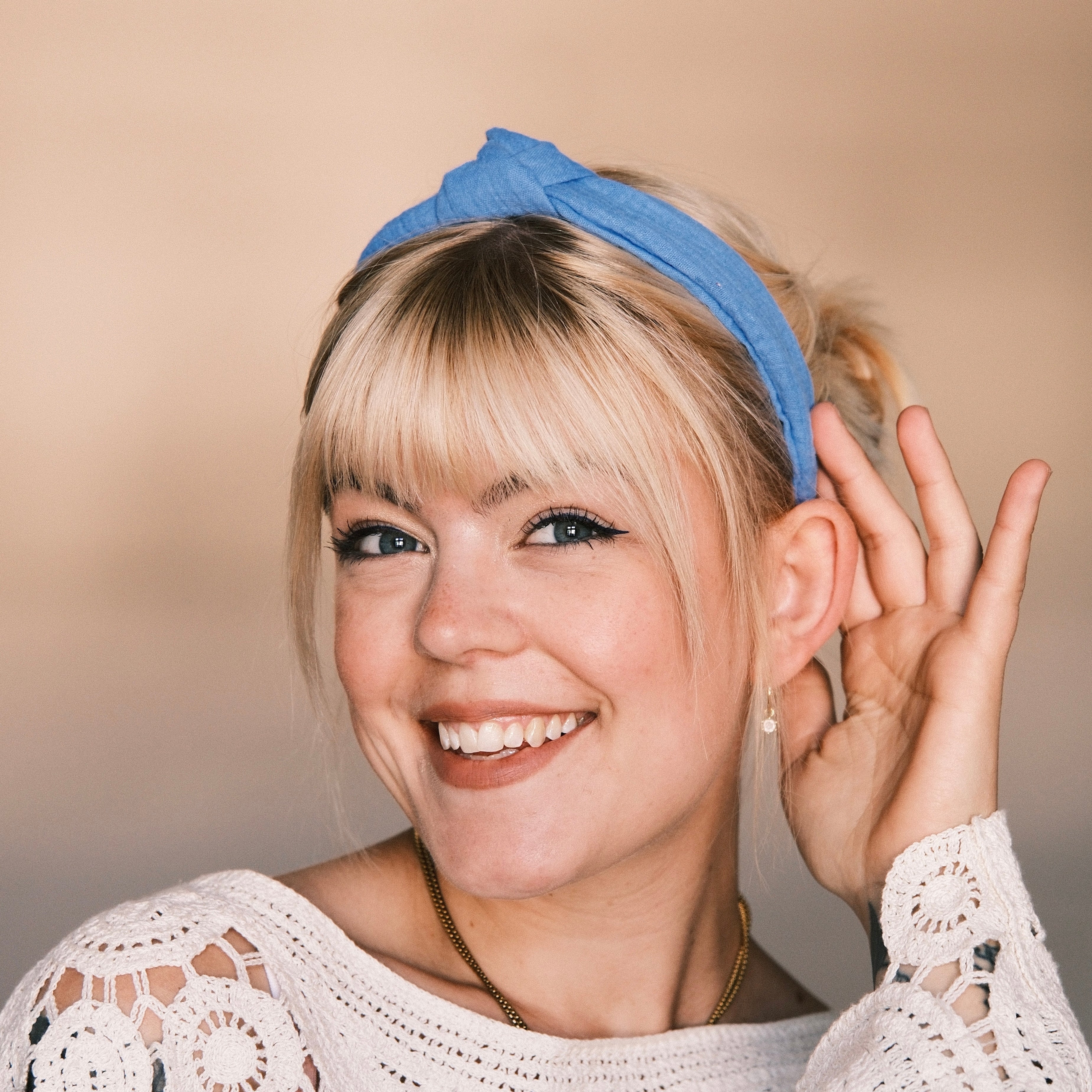 Lilly -  strahlendblau