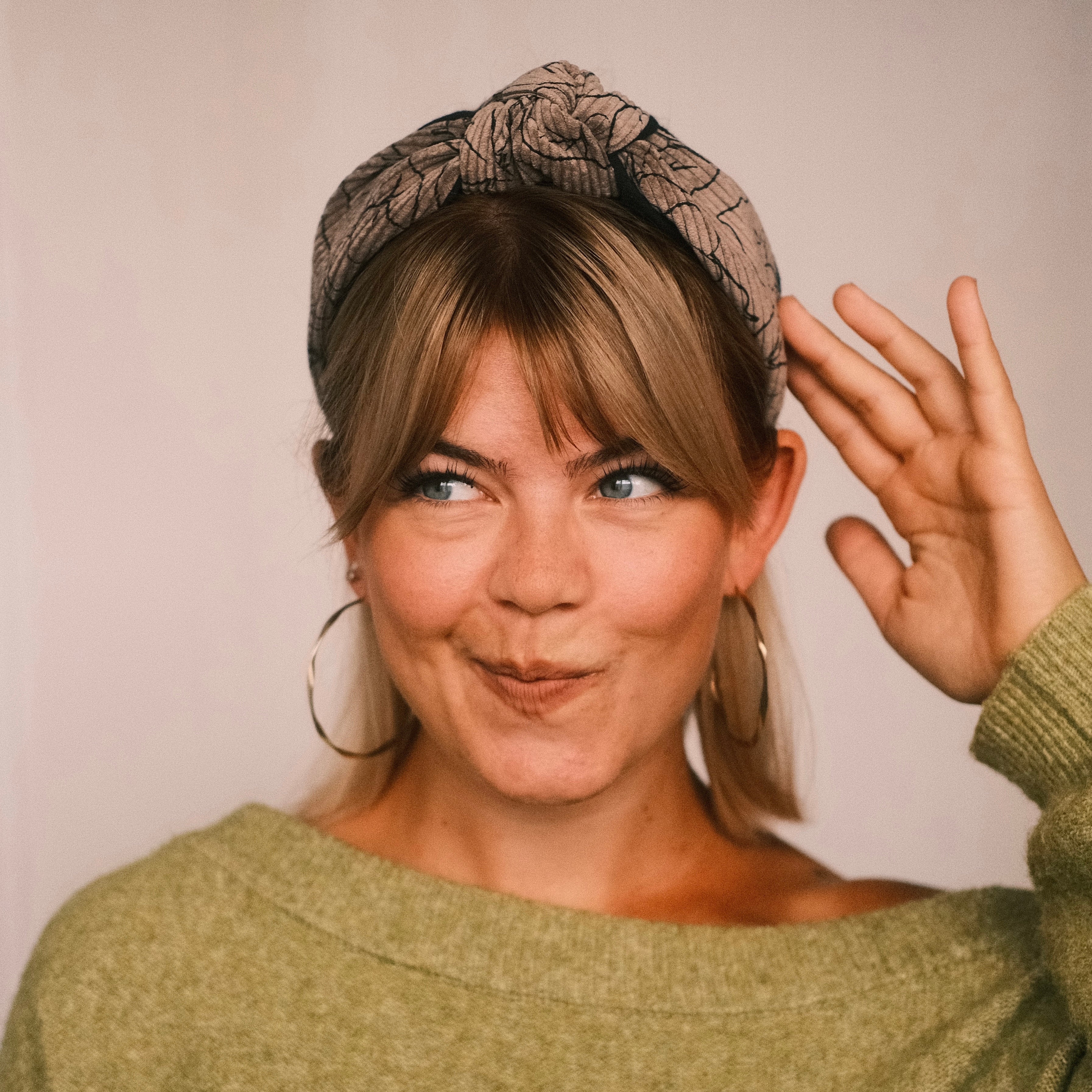 Frieda - Cord Blume Taupe