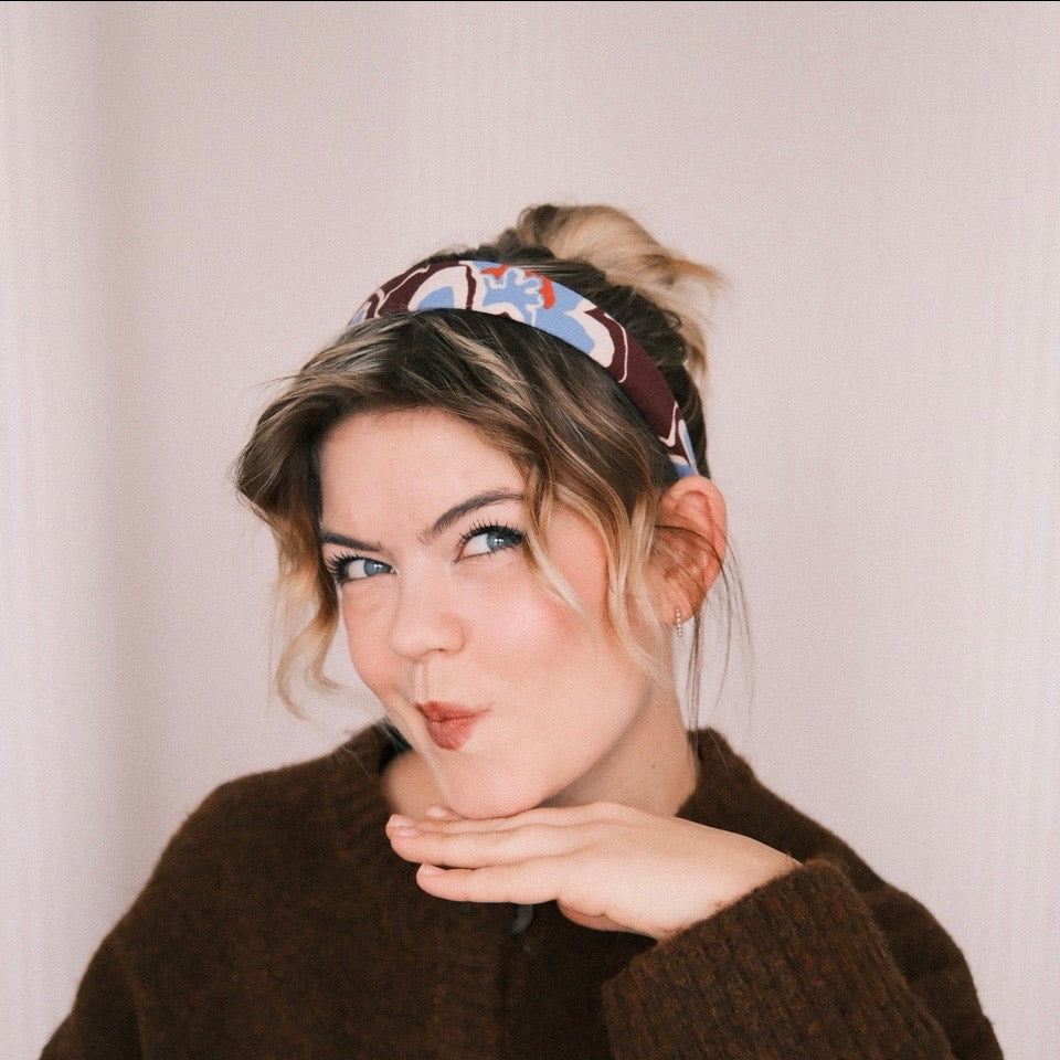 Anne - Blütenpoesie Bordeaux