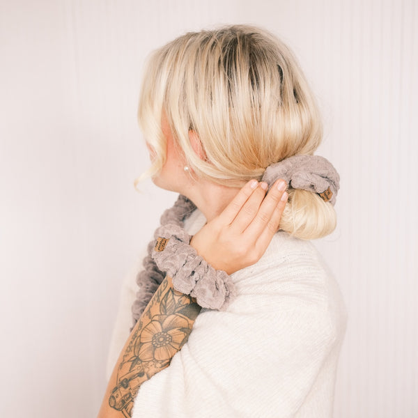 Scrunchie - Frottee Leo Hellgrau