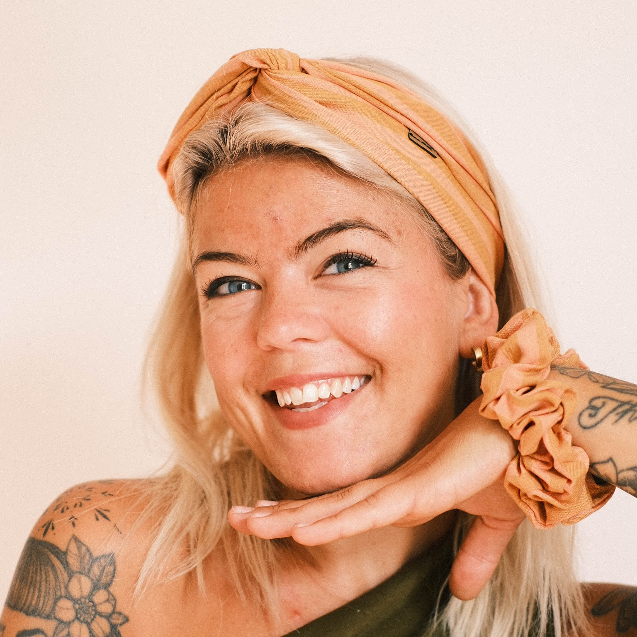 Scrunchie – Karamellstreifen