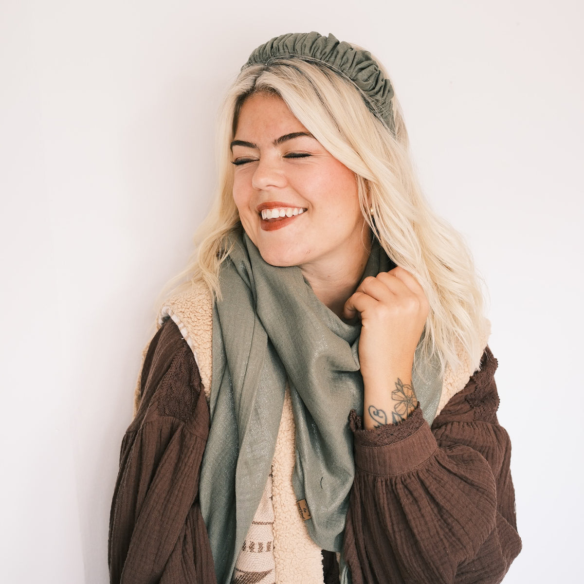 Ronja – Musselin Glitzer Khaki