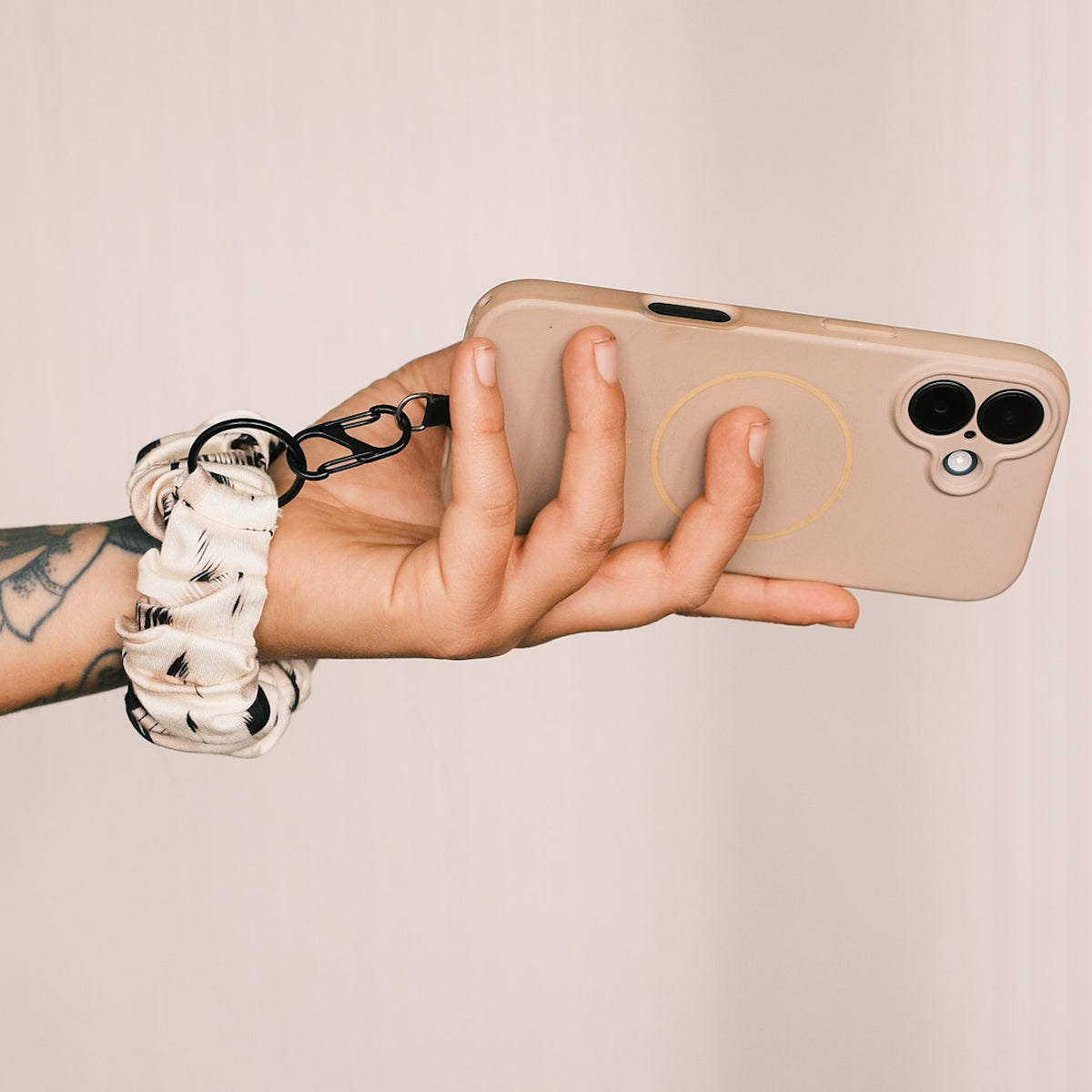 HandyScrunchie - Pinselstriche Natur