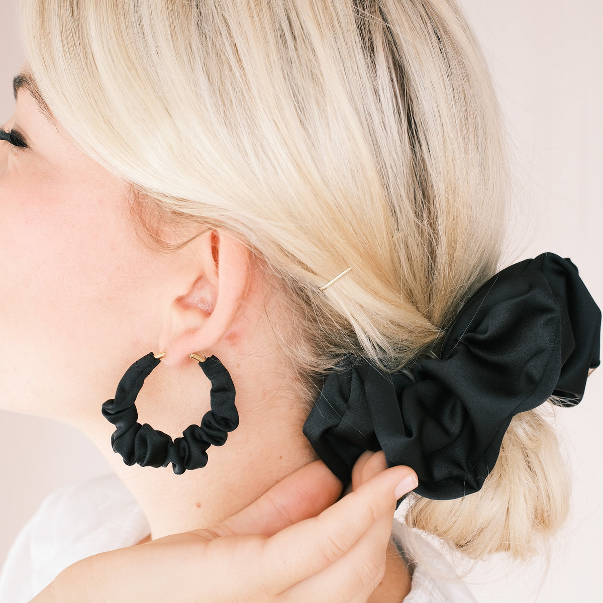 Big Scrunchie - Satin Schwarz