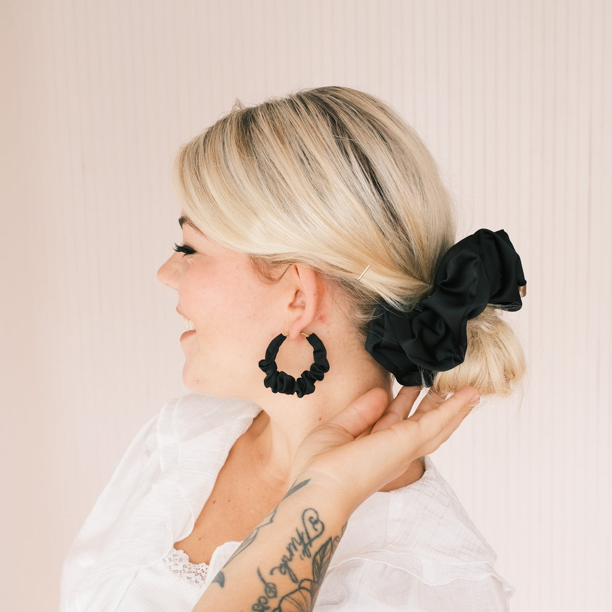 Big Scrunchie - Satin Schwarz
