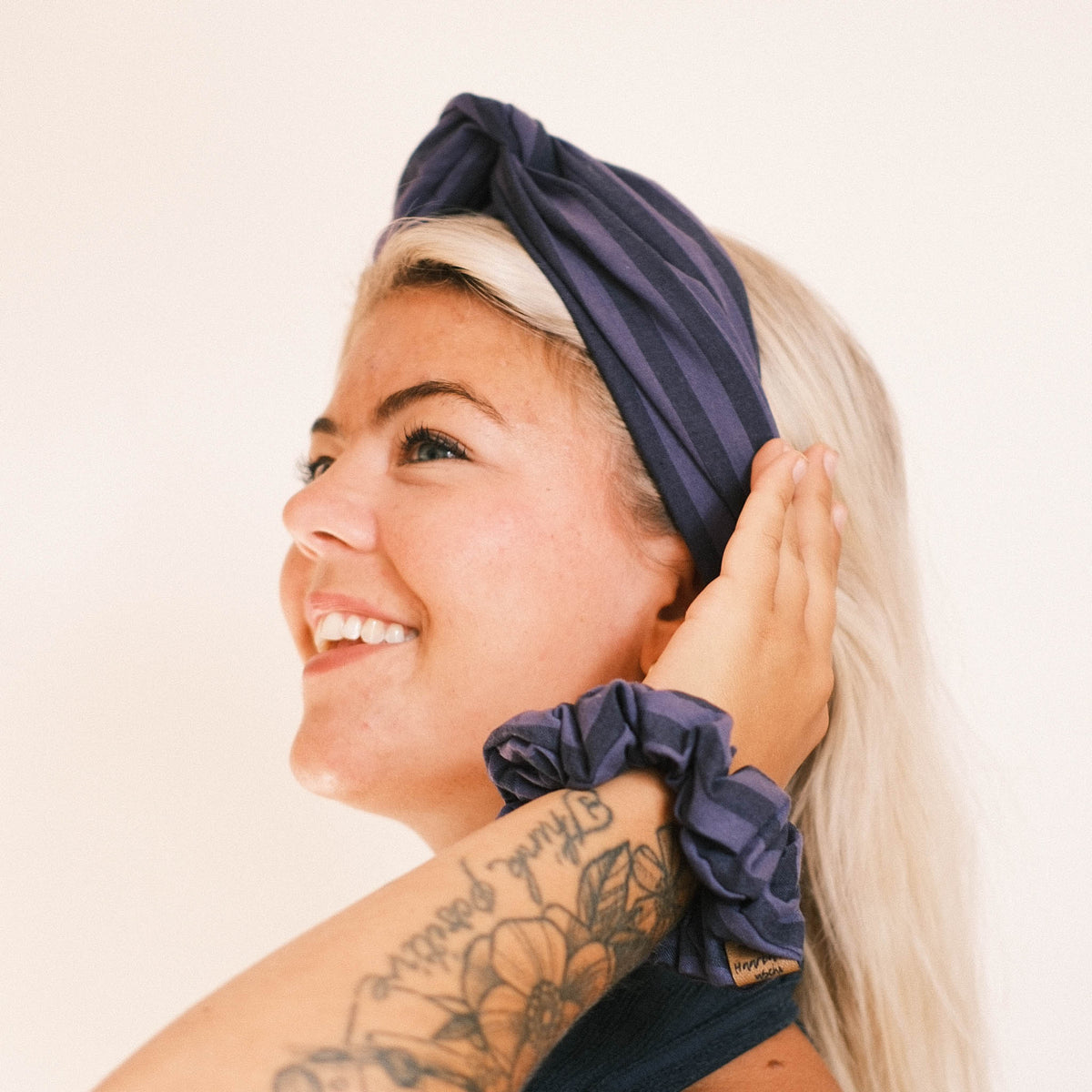 Scrunchie – Veilchenstreifen
