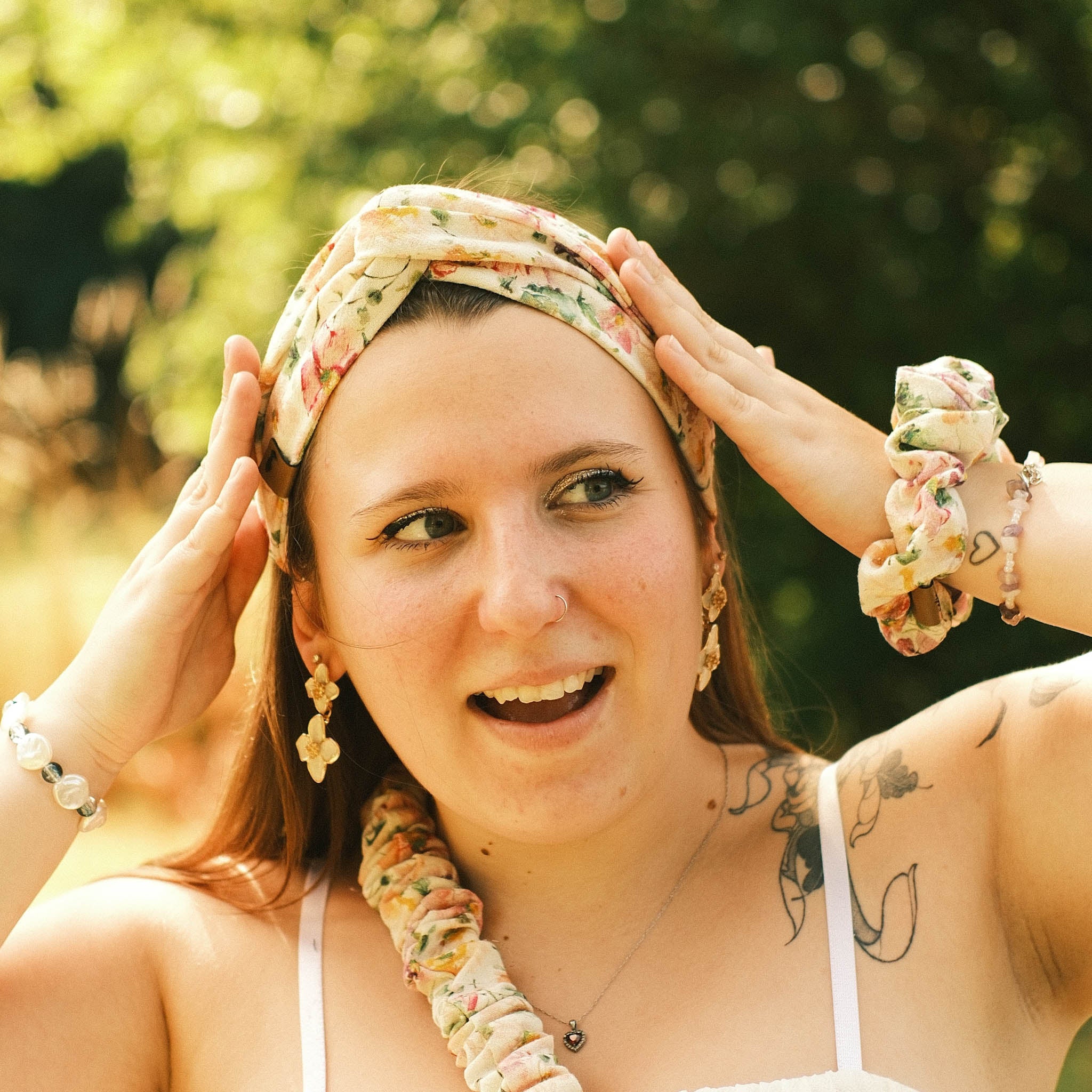 Drahthaarband Breit – Wiesenbluete