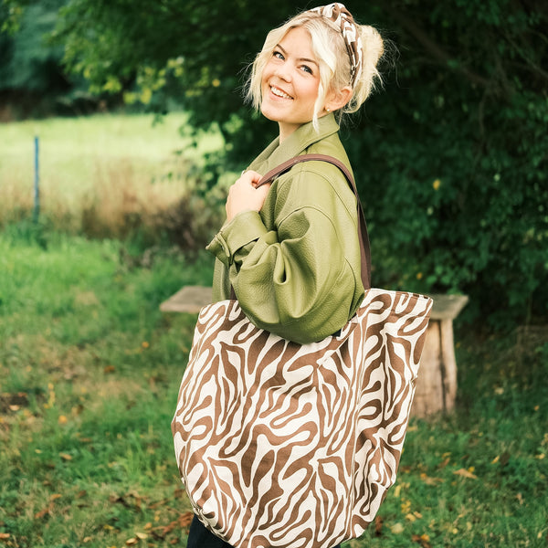 XL Shopper - Zebra Braun